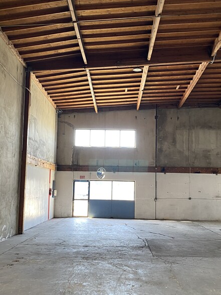 451 Ryder St, Vallejo, CA for lease - Interior Photo - Image 3 of 30