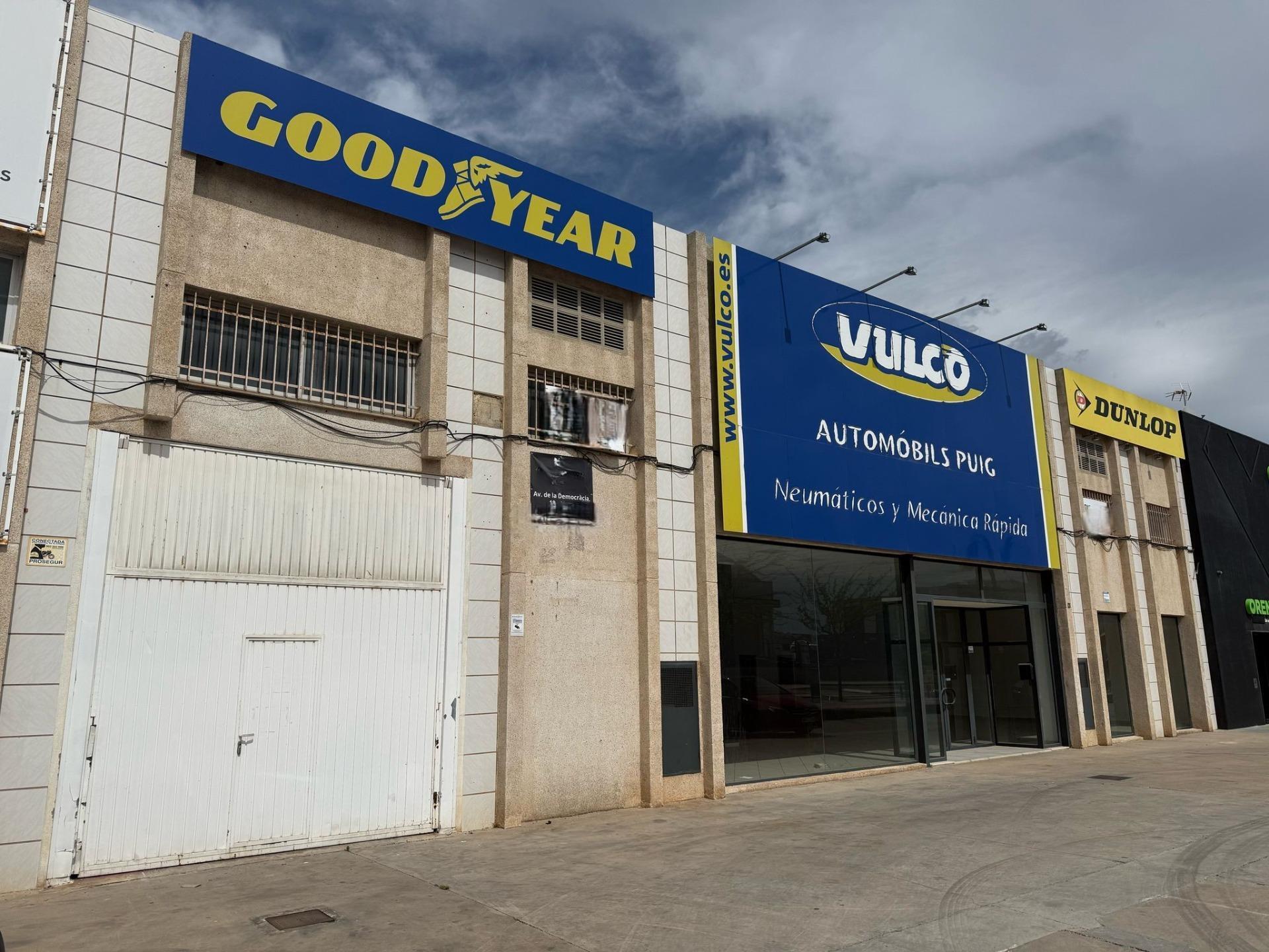 Industrial in Alzira for sale Building Photo- Image 1 of 19
