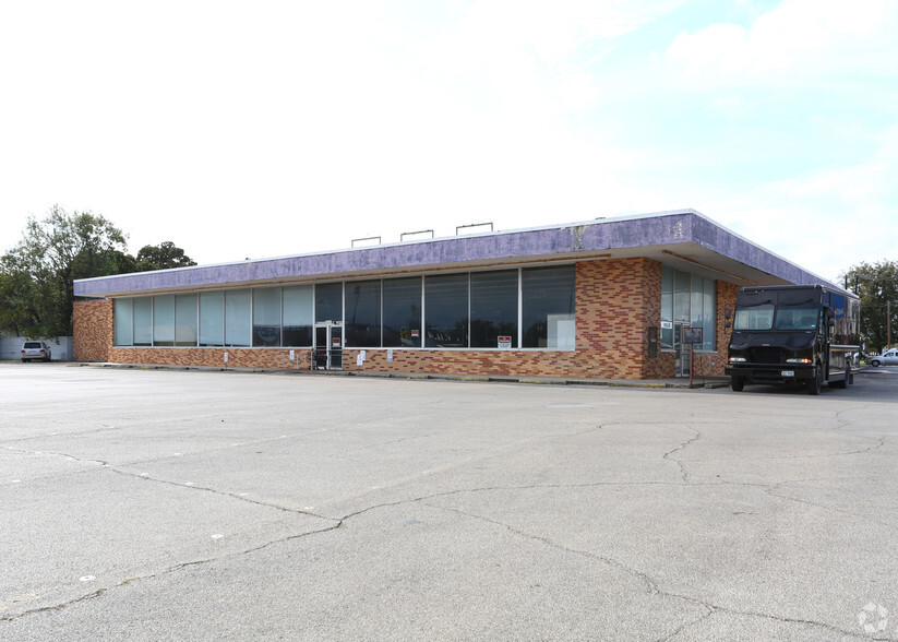 1401 Austin Ave, Brownwood, TX for sale - Primary Photo - Image 1 of 1