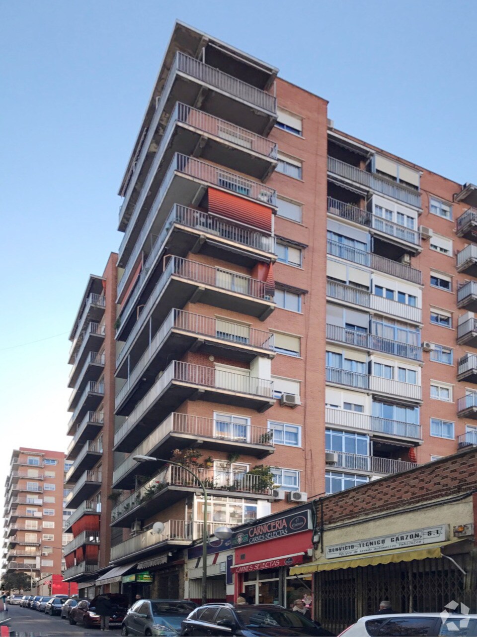 Retail in Móstoles, Madrid for lease Primary Photo- Image 1 of 3