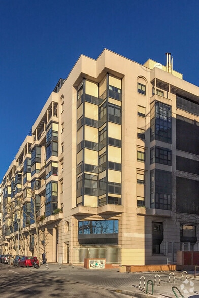 Calle de Téllez, 58, Madrid, Madrid for lease - Building Photo - Image 2 of 2