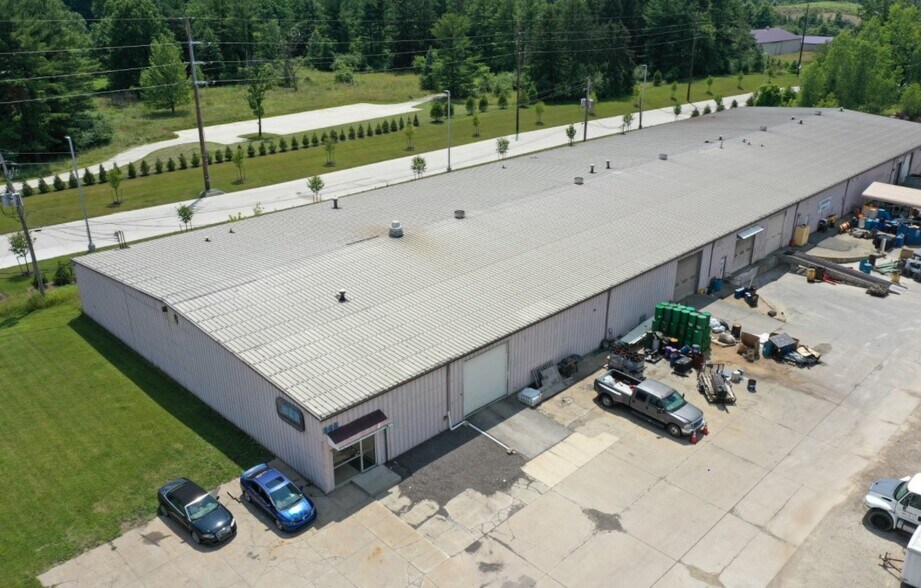 355 Lake Rd, Medina, OH 44256