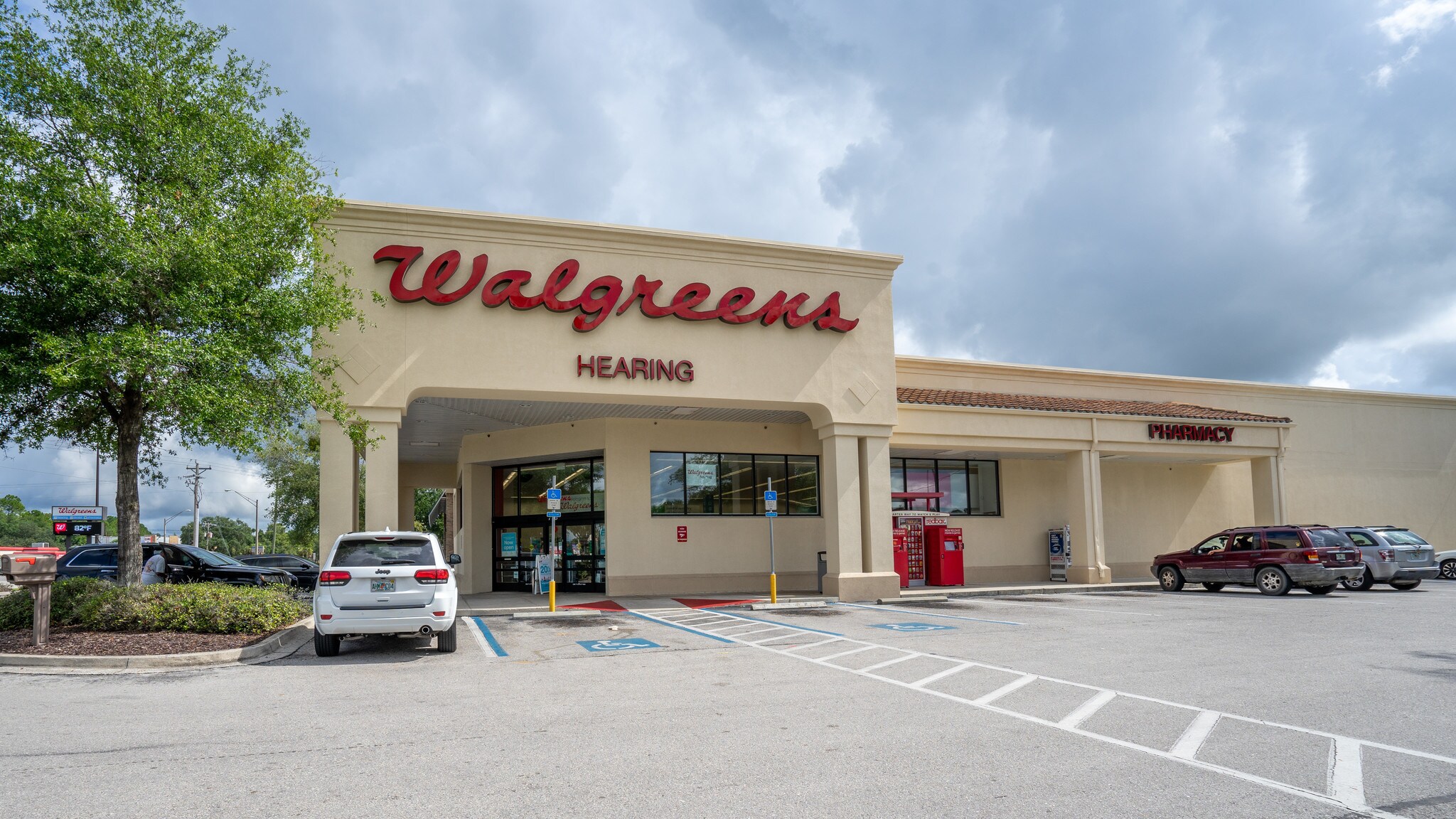 Walgreens, Palatka, FL for sale Building Photo- Image 1 of 1