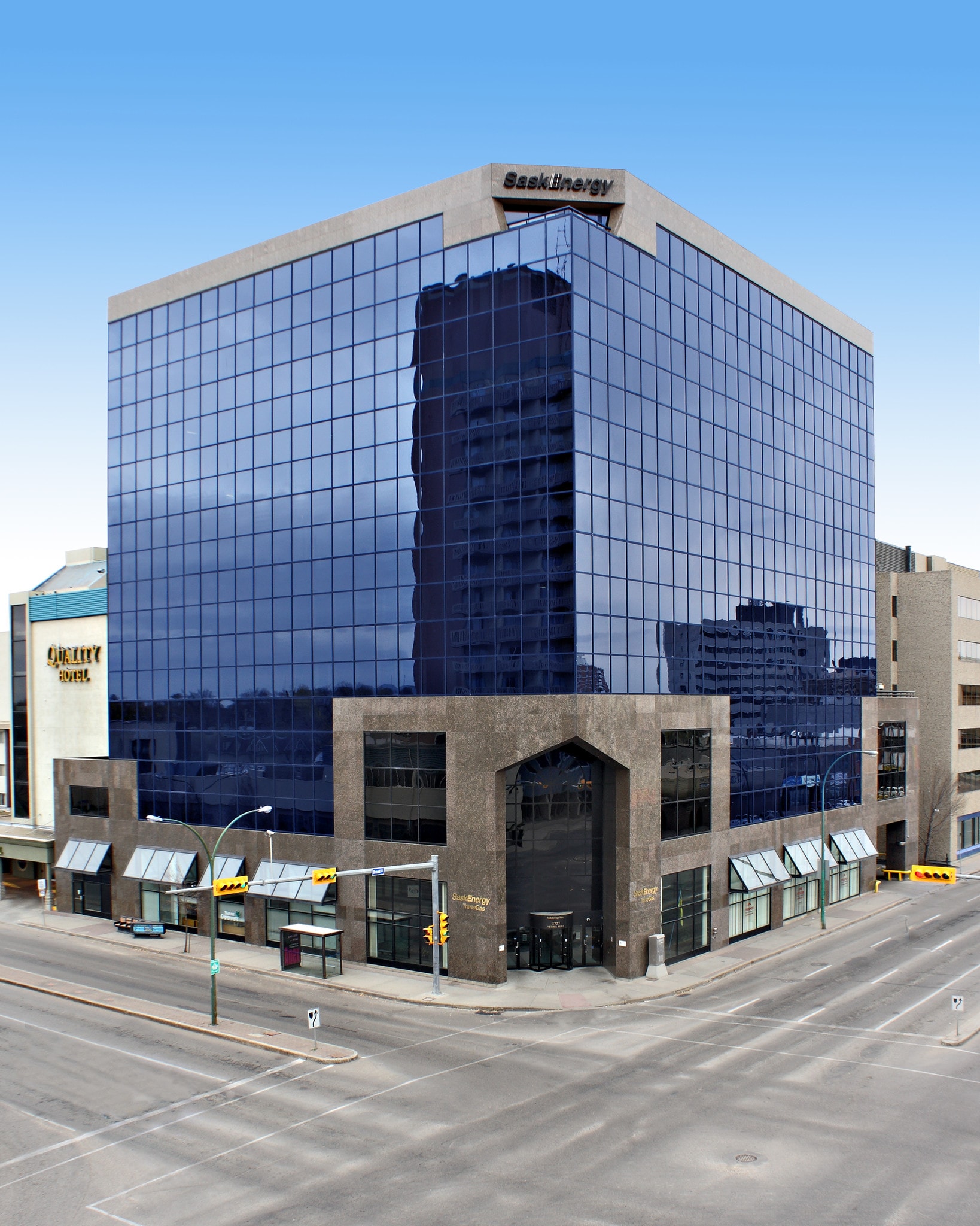1777 Victoria Ave, Regina, SK for sale Building Photo- Image 1 of 1