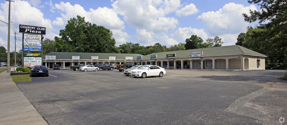 1686 SE Baya Dr, Lake City, FL for lease - Primary Photo - Image 1 of 4