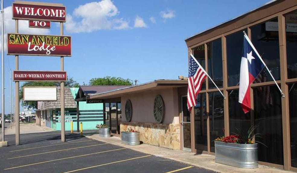 1717 W Beauregard Ave, San Angelo, TX for sale - Primary Photo - Image 1 of 1