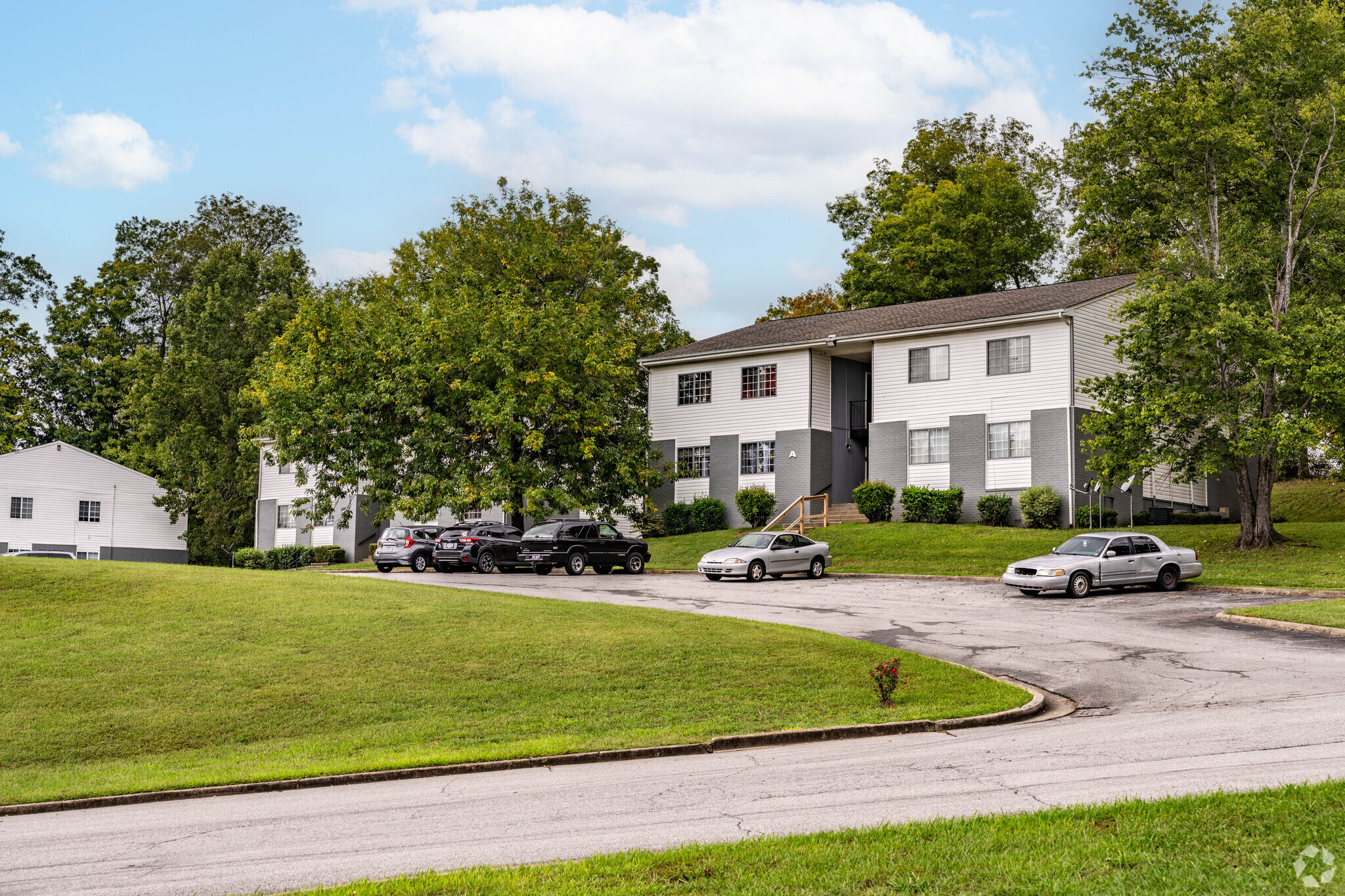 1351 Avondale Dr, Clarksville, TN for sale Building Photo- Image 1 of 16