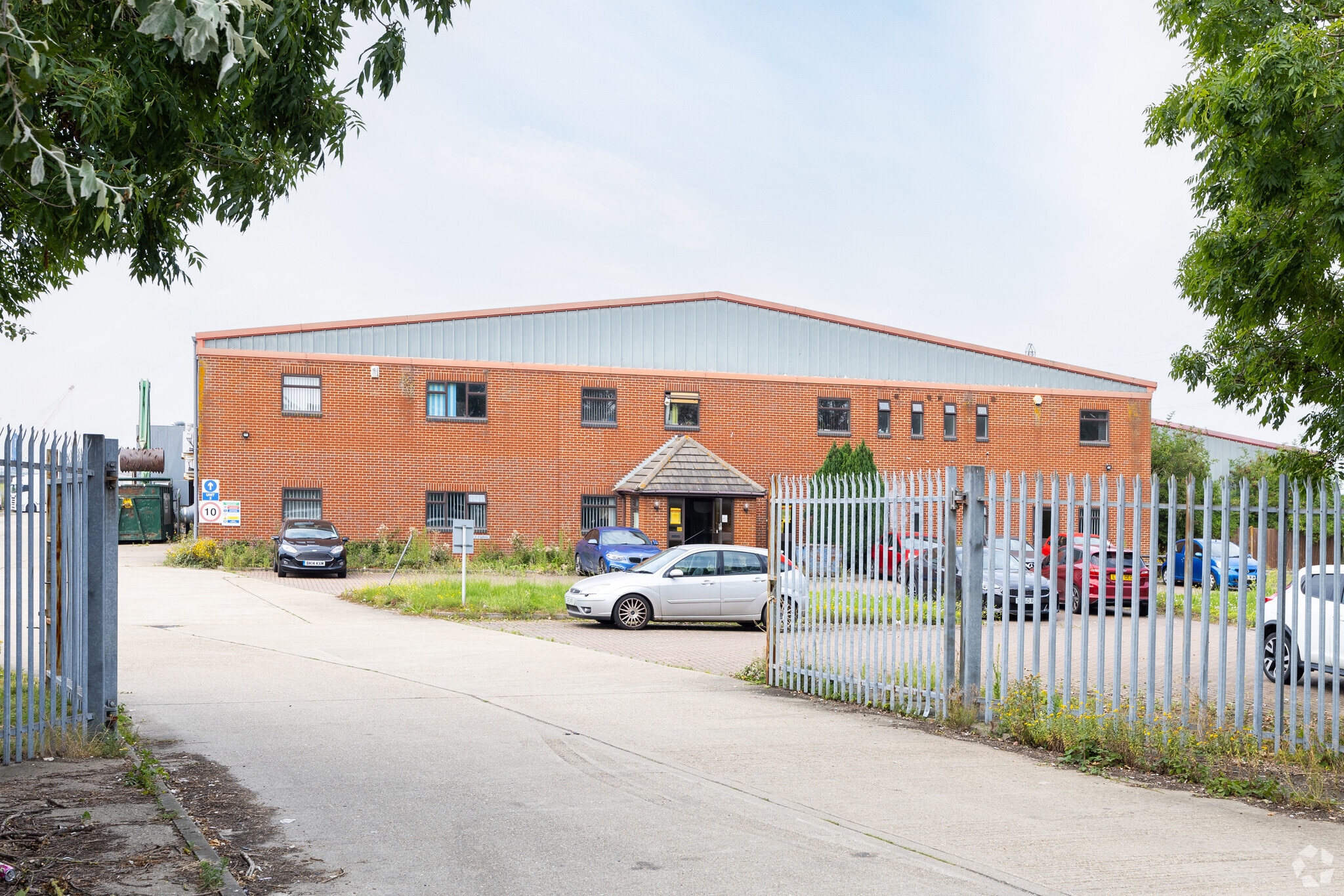 New Rd, Sheerness for sale Primary Photo- Image 1 of 1