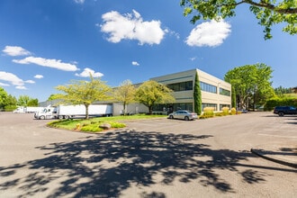 7342-7380 SW Kable Ln, Portland, OR for lease Interior Photo- Image 1 of 3