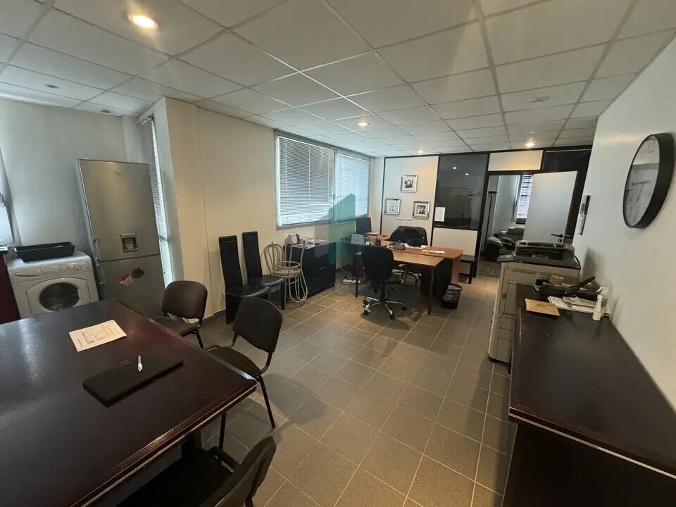 Flex in Méry-sur-Oise for sale Building Photo- Image 1 of 9