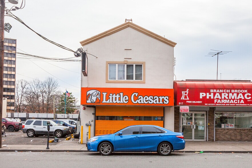 919 Franklin Ave, Newark, NJ for sale - Building Photo - Image 1 of 1