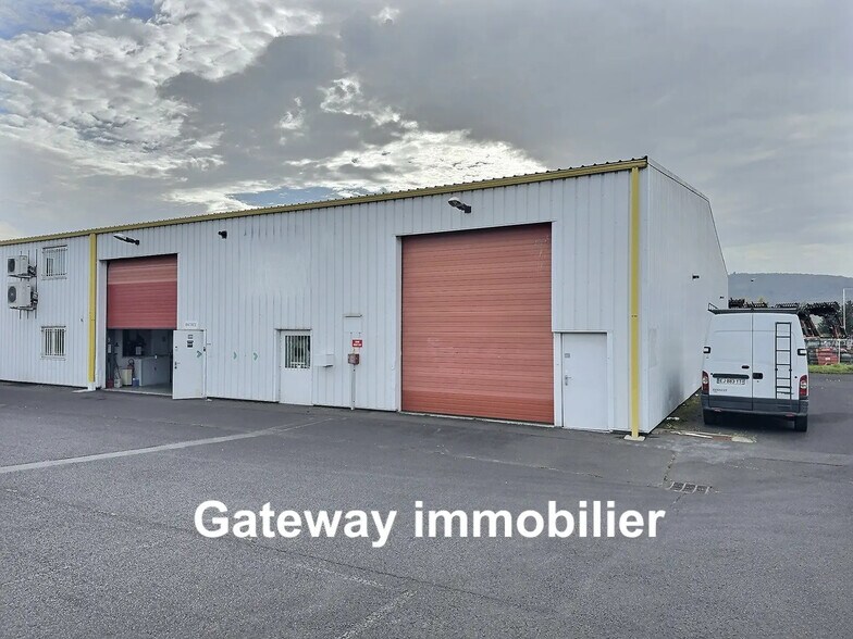 Industrial in COURNON-D'AUVERGNE for lease - Building Photo - Image 3 of 16