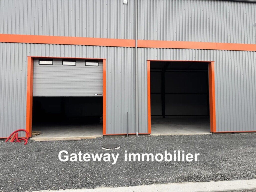 Location Entrepôt 400 m² - Photo 1