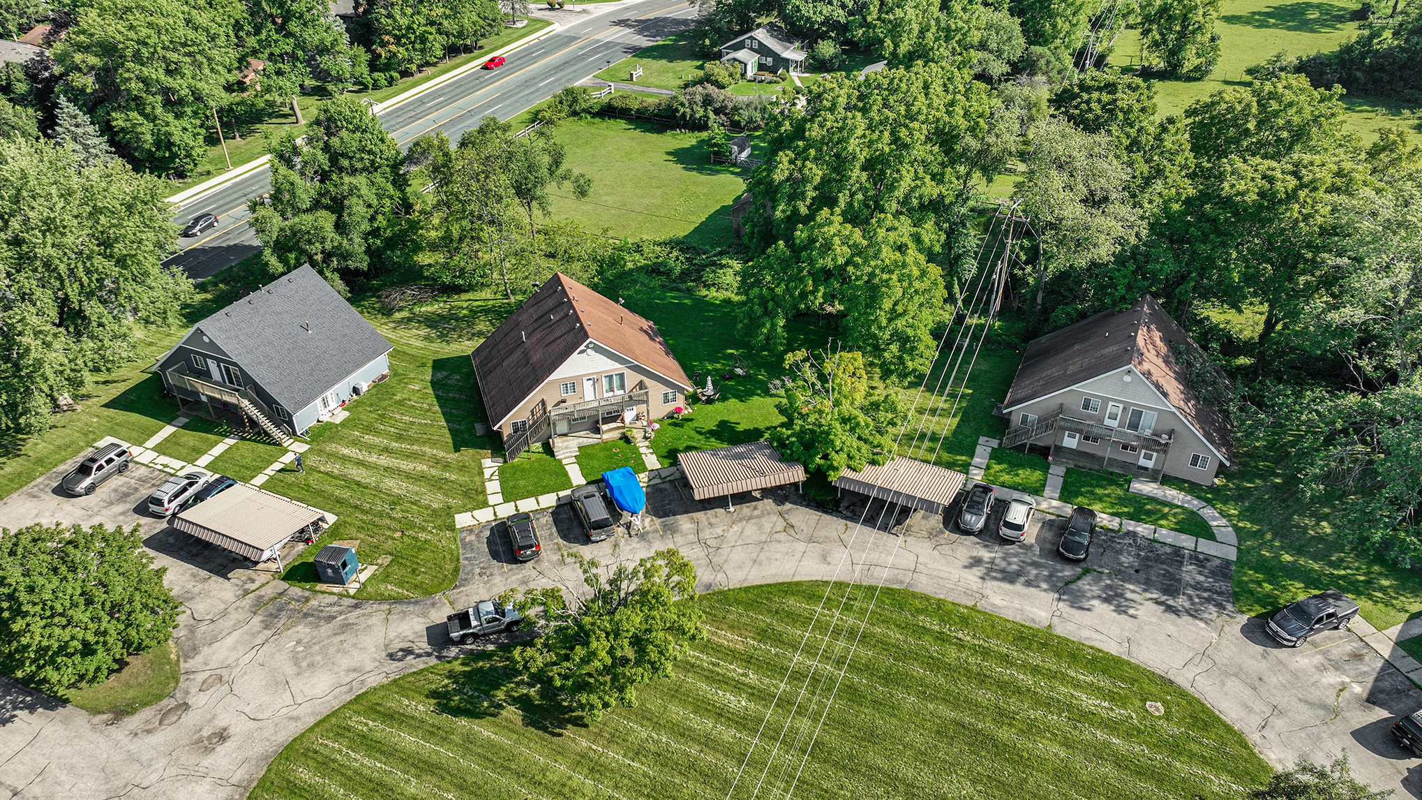 6025 Briarcliff Path, Kalamazoo, MI for sale Primary Photo- Image 1 of 50