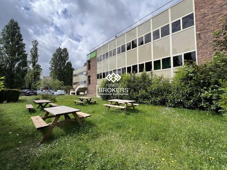 Office in Les Ulis for sale - Building Photo - Image 2 of 23
