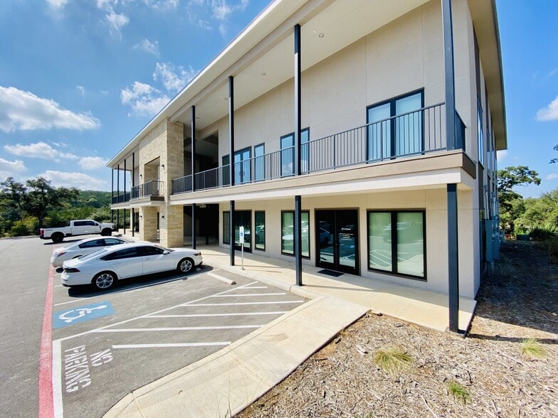 1878 Herbelin Rd, New Braunfels, TX for lease - Building Photo - Image 3 of 15