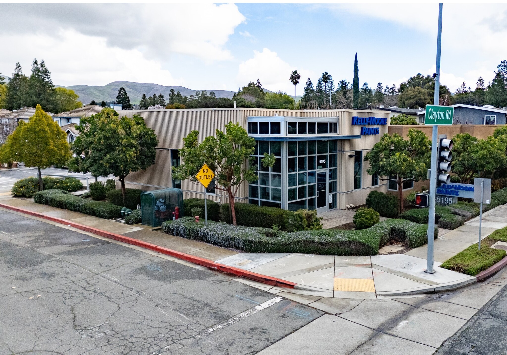 5195 Clayton Rd, Concord, CA for lease Building Photo- Image 1 of 7