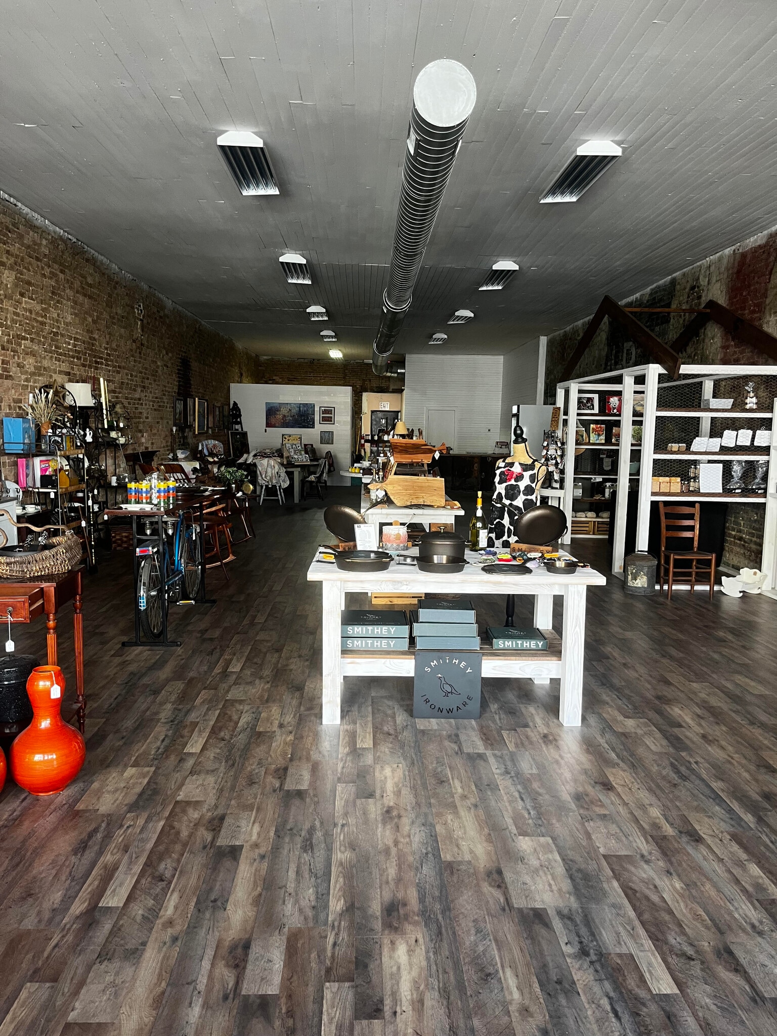 156 N Oak St, Batesburg-Leesville, SC for lease Interior Photo- Image 1 of 7