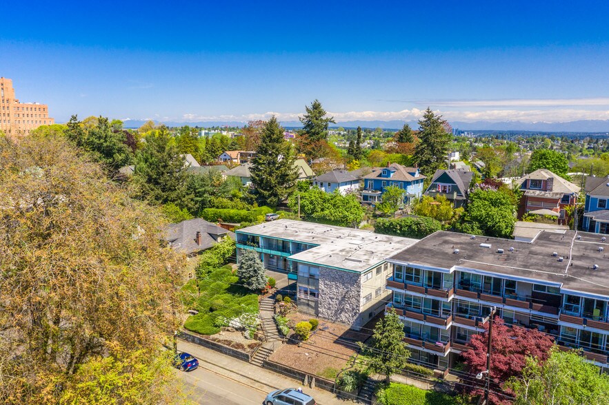 1330 12th Ave S, Seattle, WA for sale - Building Photo - Image 1 of 1