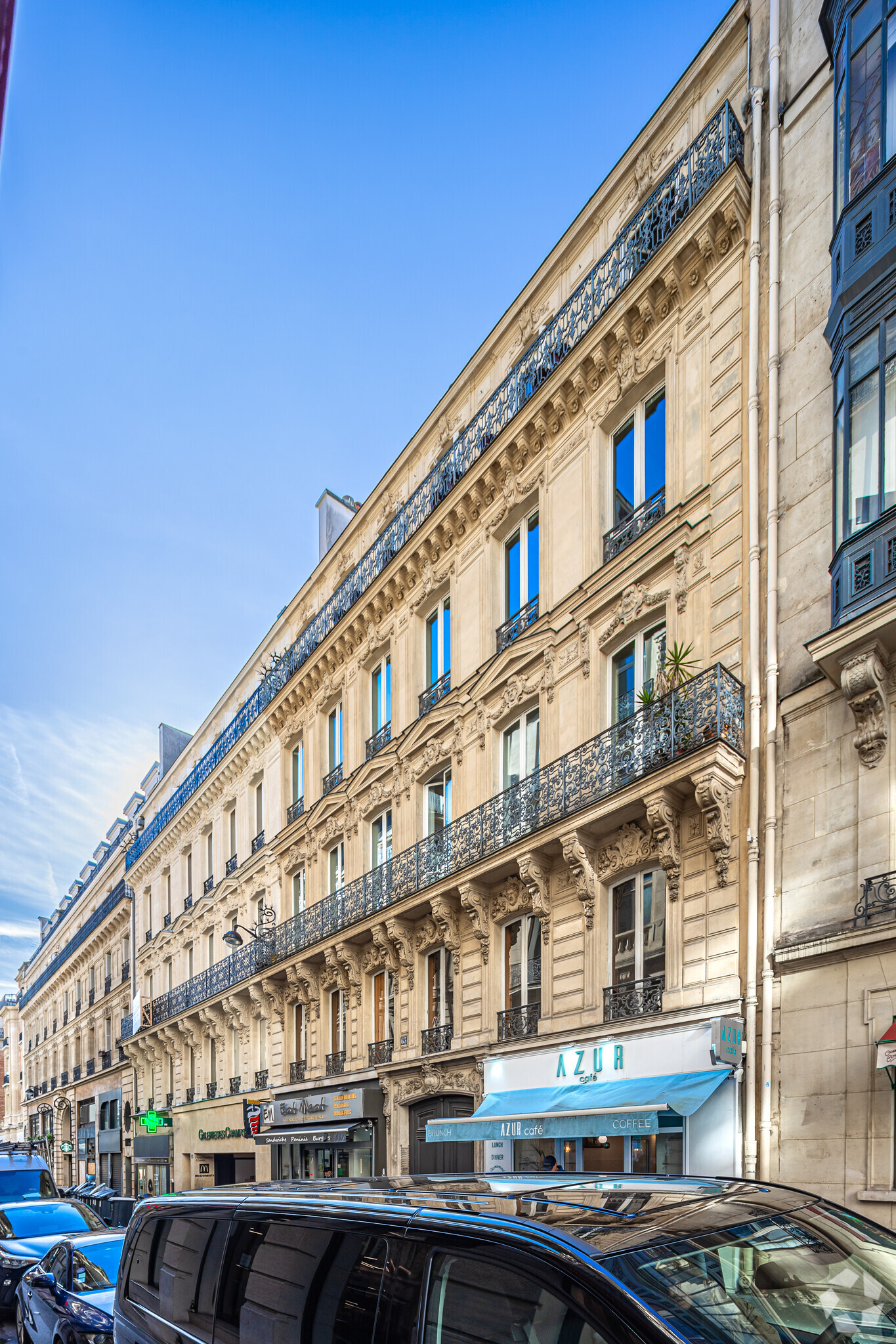 Office in Paris for lease Primary Photo- Image 1 of 2