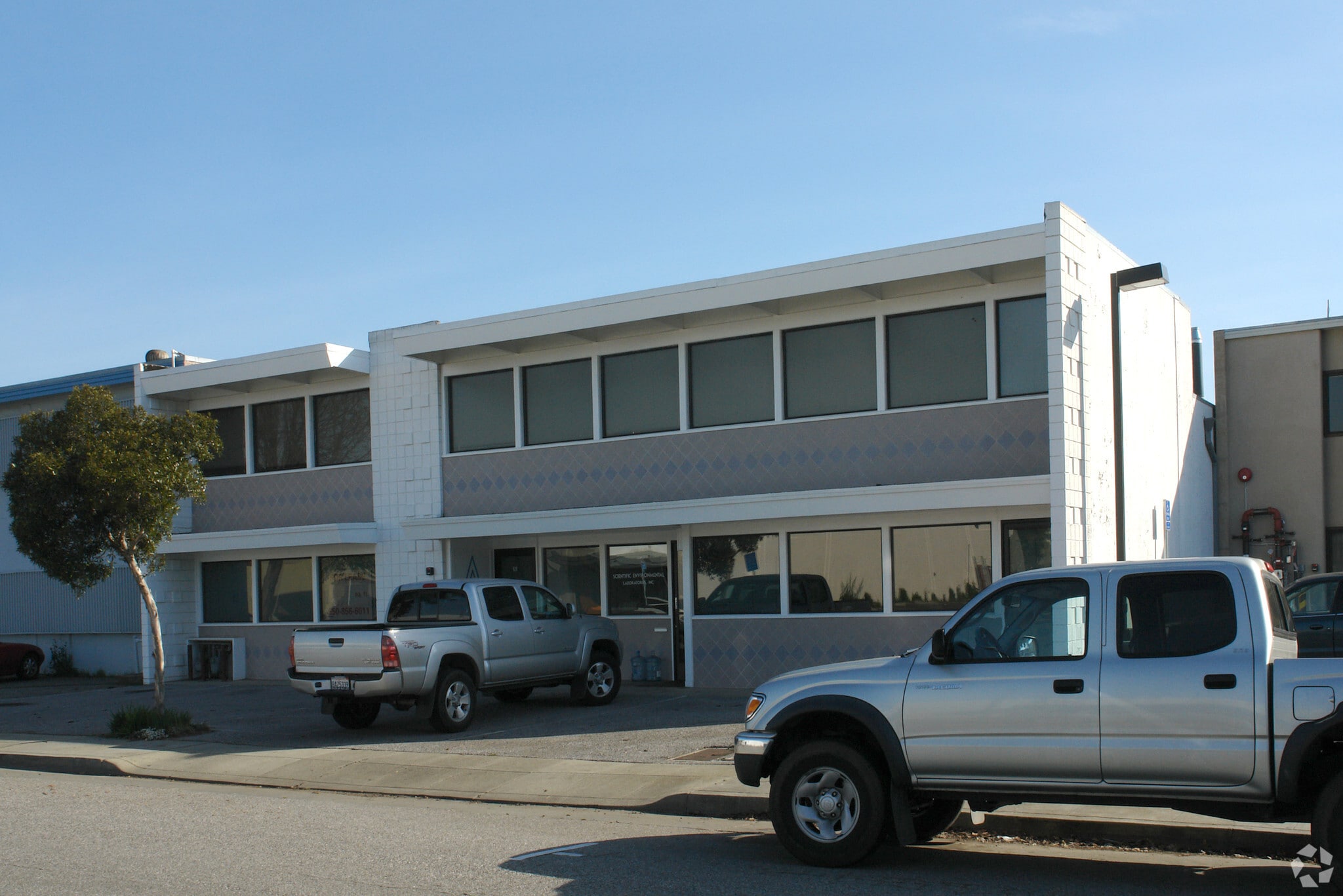 922-926 Industrial Ave, Palo Alto, CA for lease Building Photo- Image 1 of 6