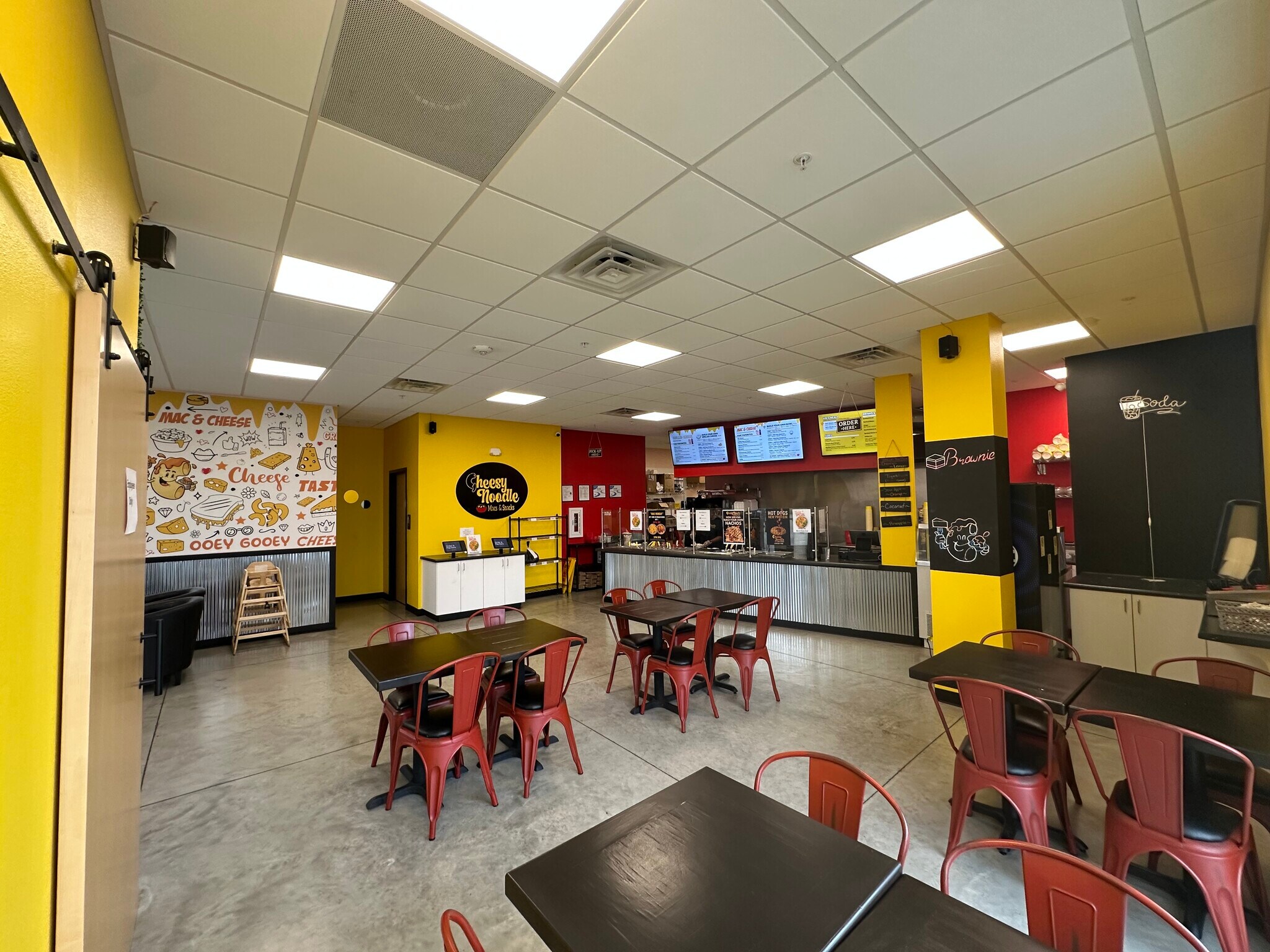 3998 Westdale Pky SW, Cedar Rapids, IA for lease Interior Photo- Image 1 of 5