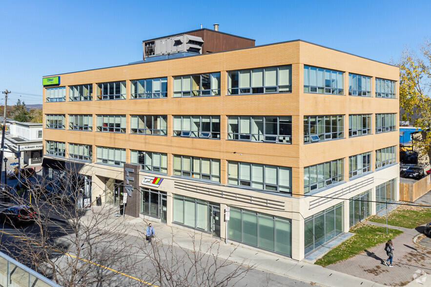 411 Roosevelt Ave, Ottawa, ON for lease - Primary Photo - Image 1 of 8