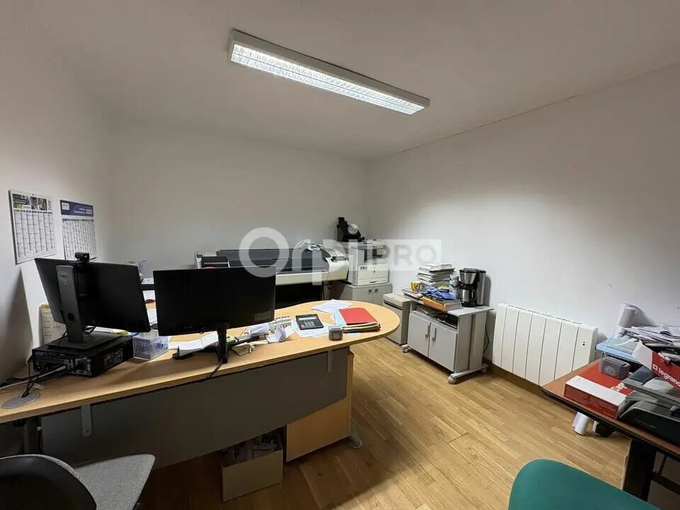 Industrial in Champfleury for lease Interior Photo- Image 1 of 8