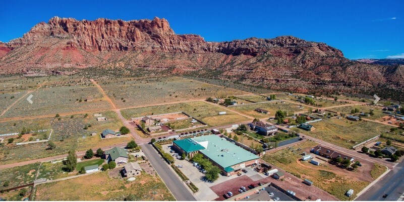 880 N Pinion St, Hildale, UT for sale Primary Photo- Image 1 of 1