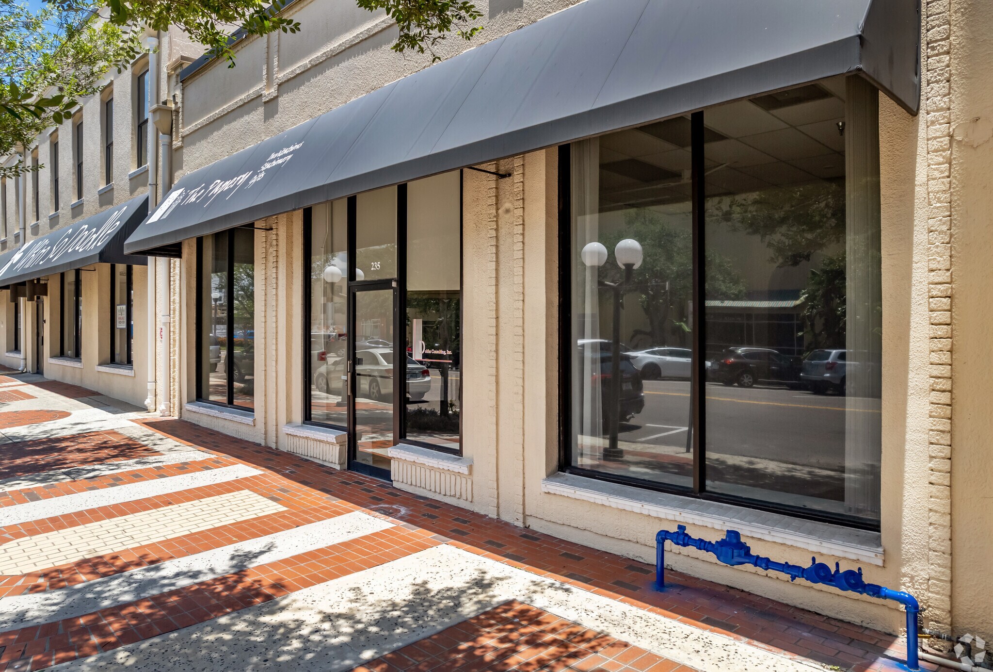 235 2nd Ave S, Saint Petersburg, FL for lease Primary Photo- Image 1 of 11