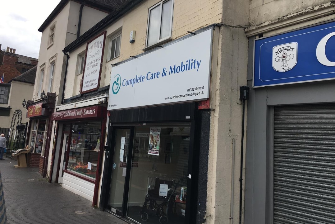 36 Market Pl, Willenhall for sale Primary Photo- Image 1 of 1