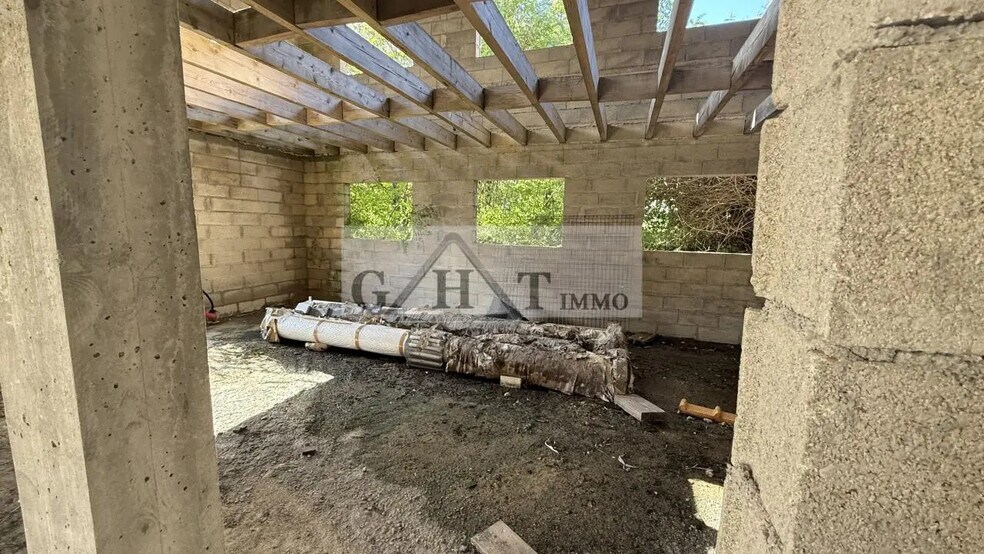 Industrial in Villenoy for sale - Construction Photo - Image 1 of 7