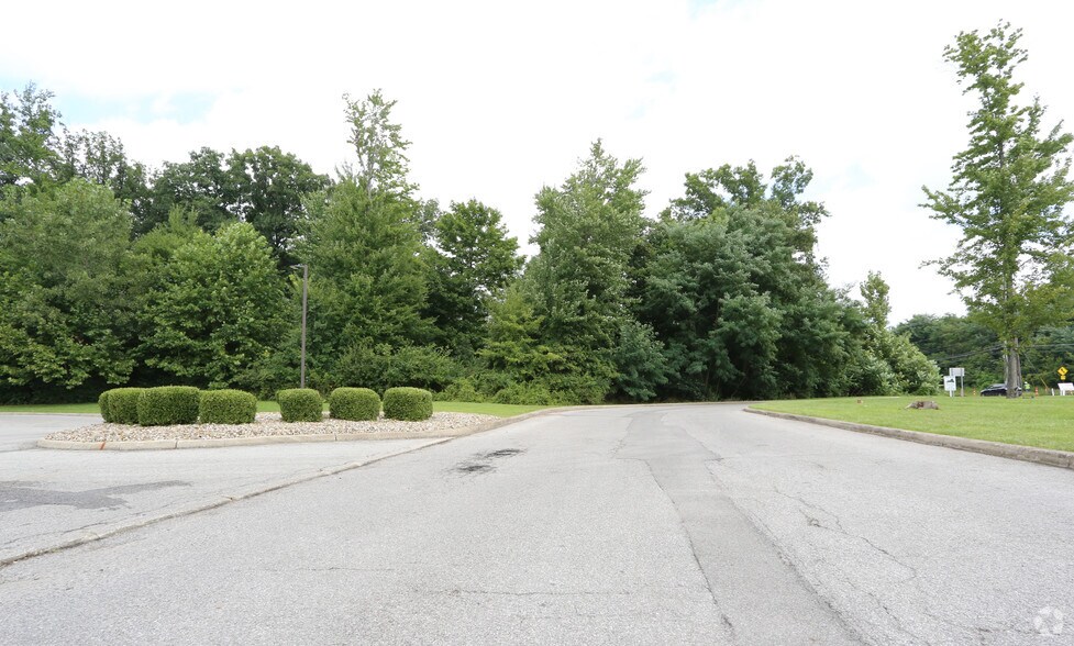 121 Waggoner Rd, Columbus, OH for sale - Primary Photo - Image 1 of 1