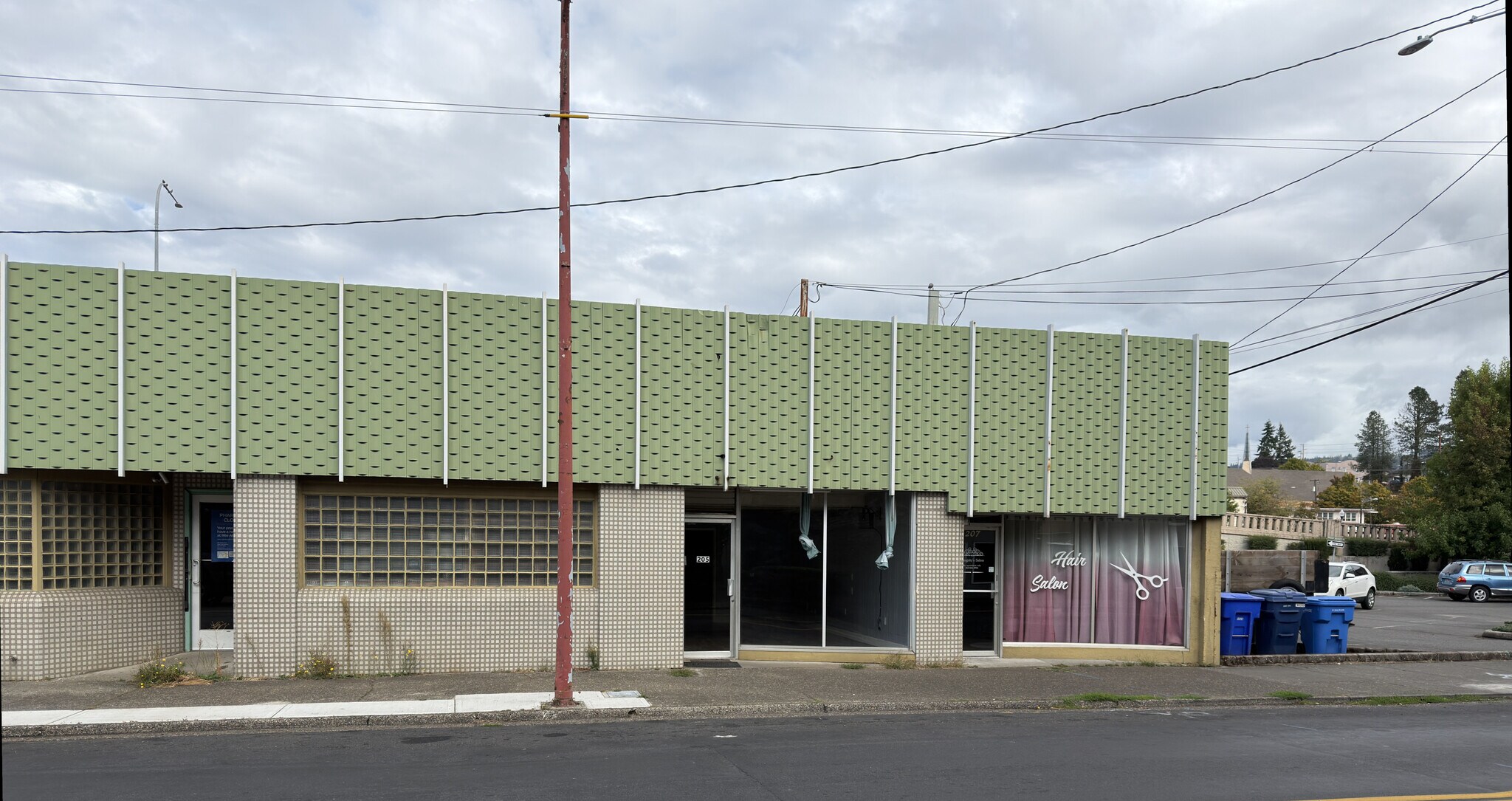 205 Oak St, Kelso, WA for lease Primary Photo- Image 1 of 9
