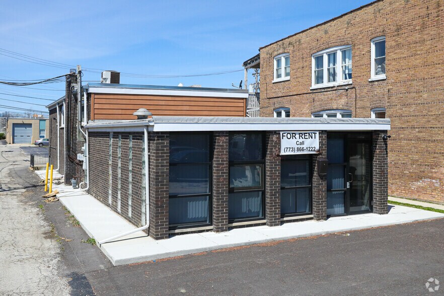 6416 N Ridgeway Ave, Lincolnwood, IL 60712