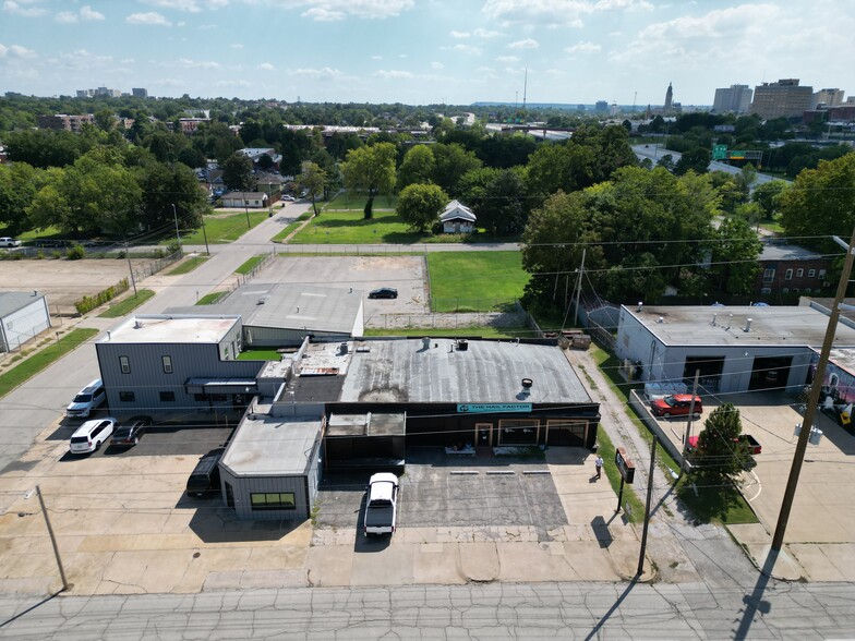 1016 E 4th St, Tulsa, OK for lease - Primary Photo - Image 1 of 5