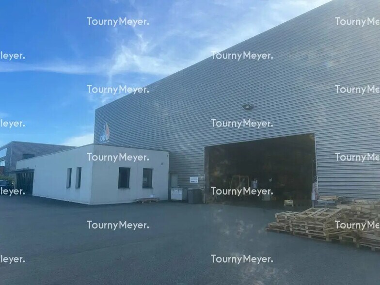 Flex in Vern-sur-Seiche for lease - Building Photo - Image 1 of 2