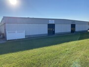 5107-5114 Tremont Ave, Davenport IA - Warehouse