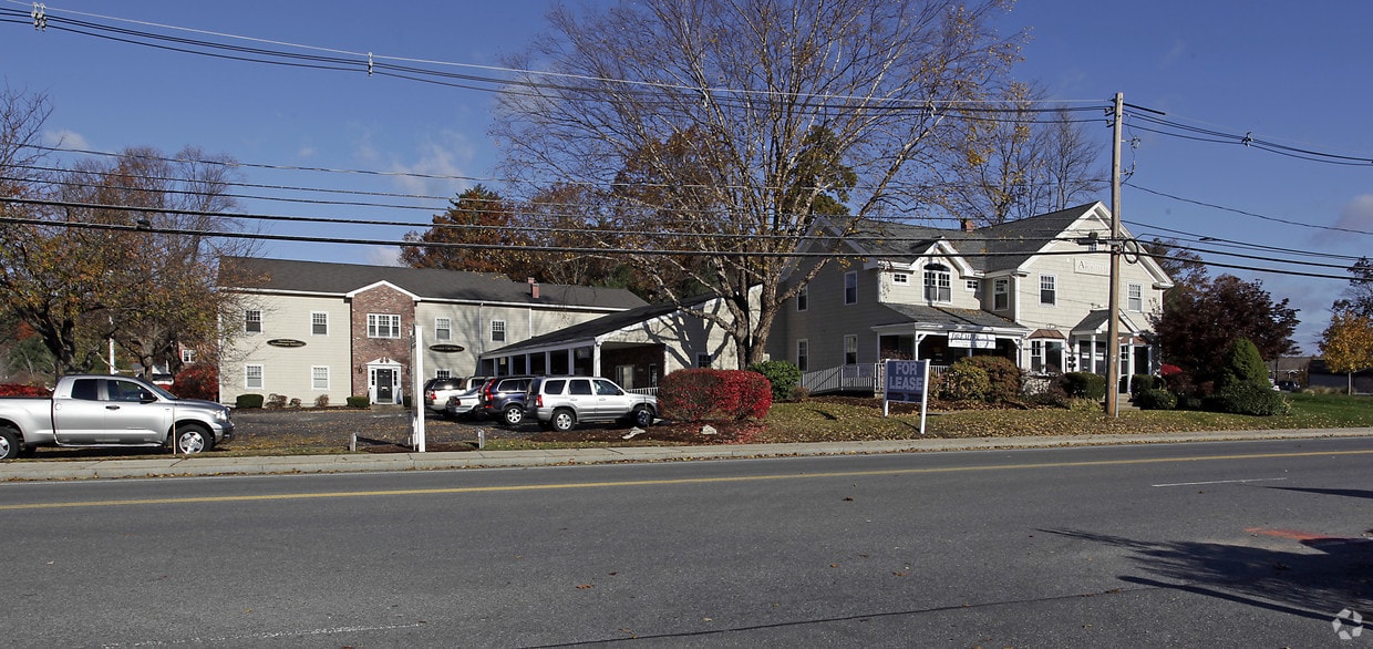 300 W Main St, Northborough, MA 01532 Fox Meadow Crossing Bldg A