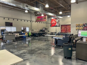 4700 W Ryan Rd, Franklin, WI for lease Interior Photo- Image 2 of 13