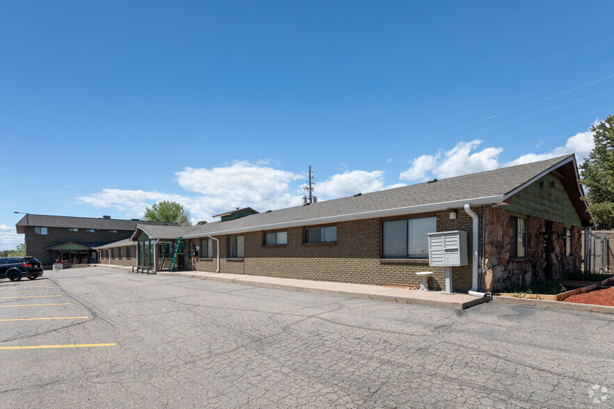 12640 W Cedar Dr, Lakewood, CO for lease - Primary Photo - Image 1 of 31