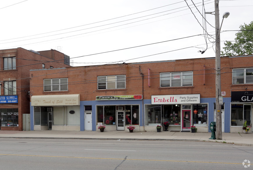 643-651 The Queensway, Toronto, ON for lease - Building Photo - Image 2 of 3