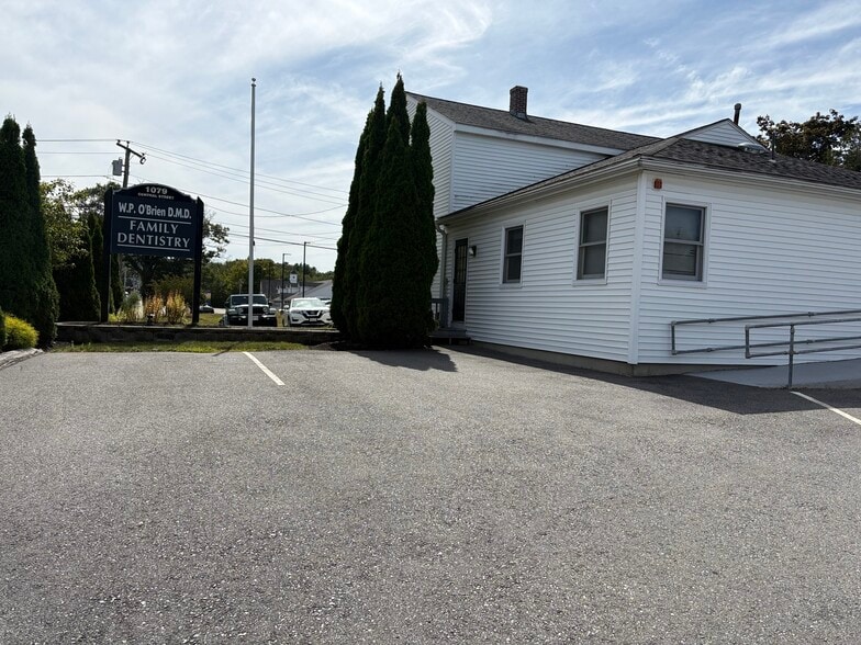 1079 Central St, Leominster, MA for lease - Building Photo - Image 3 of 16