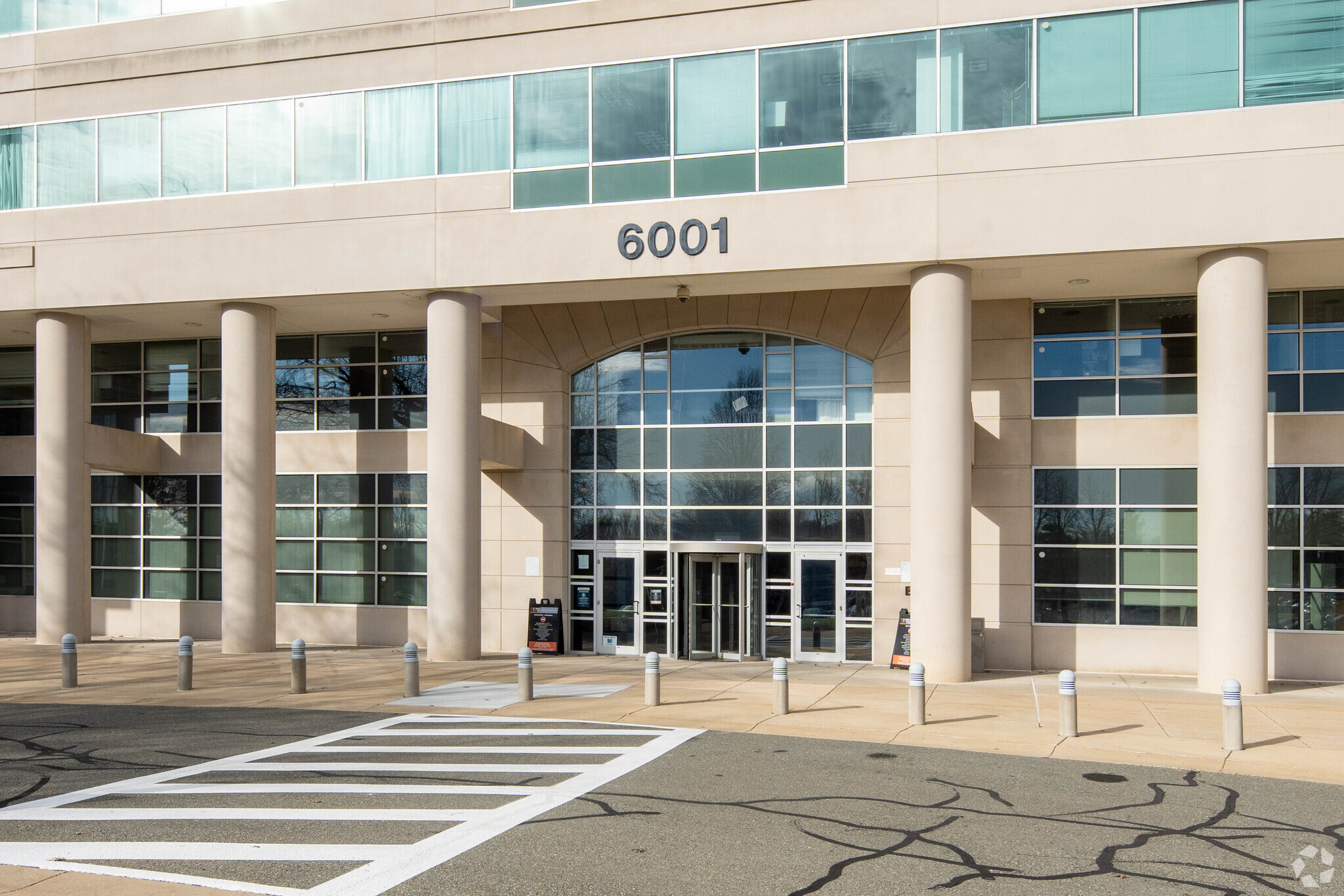 6001 Executive Blvd Rockville Md 20852 Officemedical For Lease