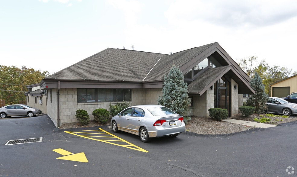 3035 Washington Rd, Mcmurray, PA 15317