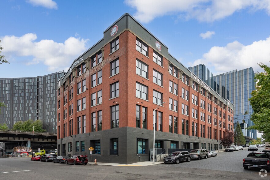 221 SE Ankeny St, Portland, OR for lease - Primary Photo - Image 1 of 7