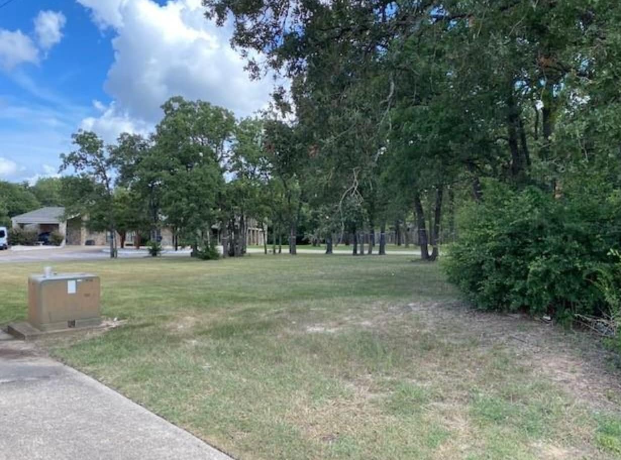 1308 W Villa Maria, Bryan, TX for sale Primary Photo- Image 1 of 8