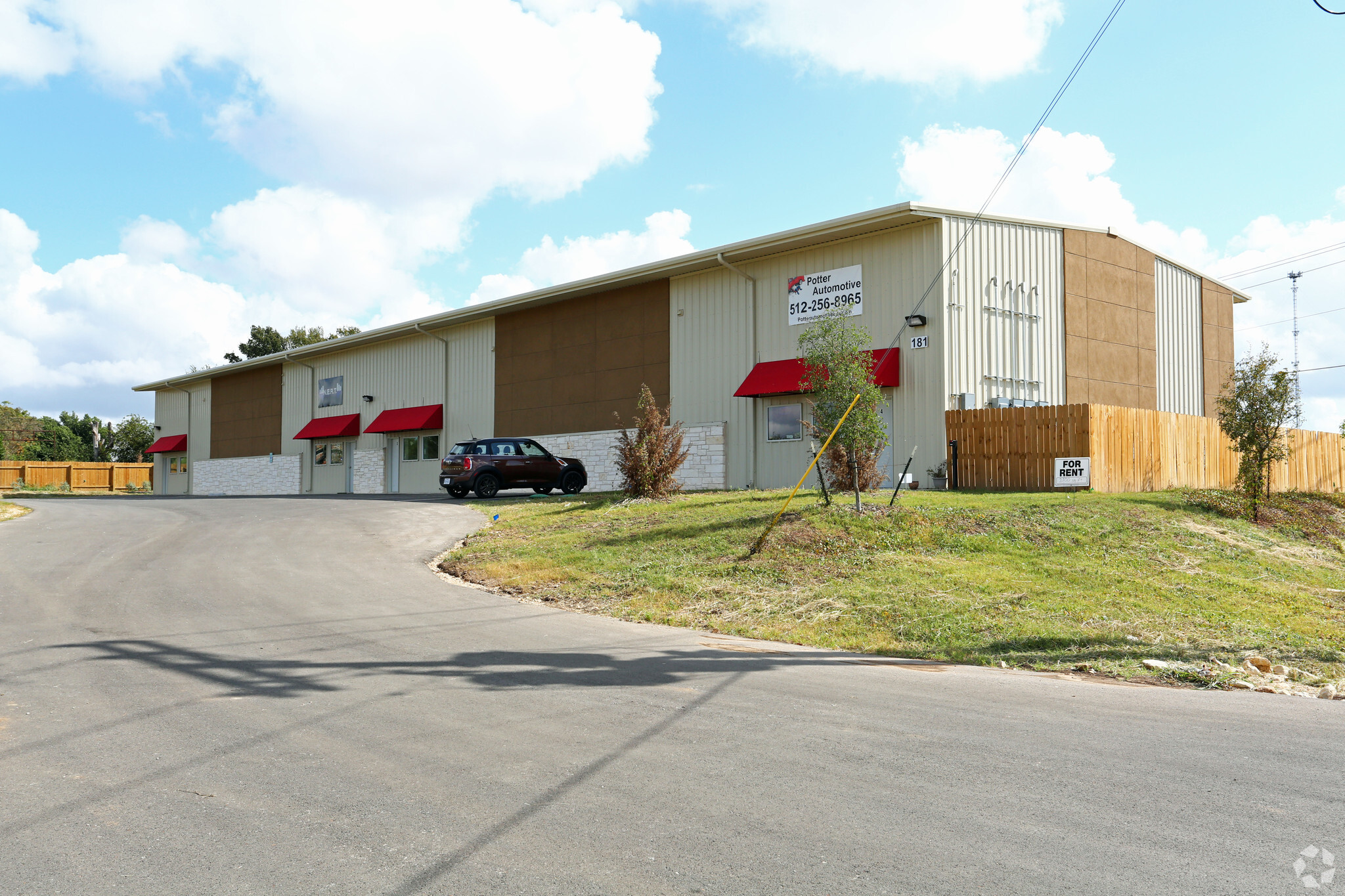 181 Weldon Johnson Way, Kyle, TX for lease Primary Photo- Image 1 of 7