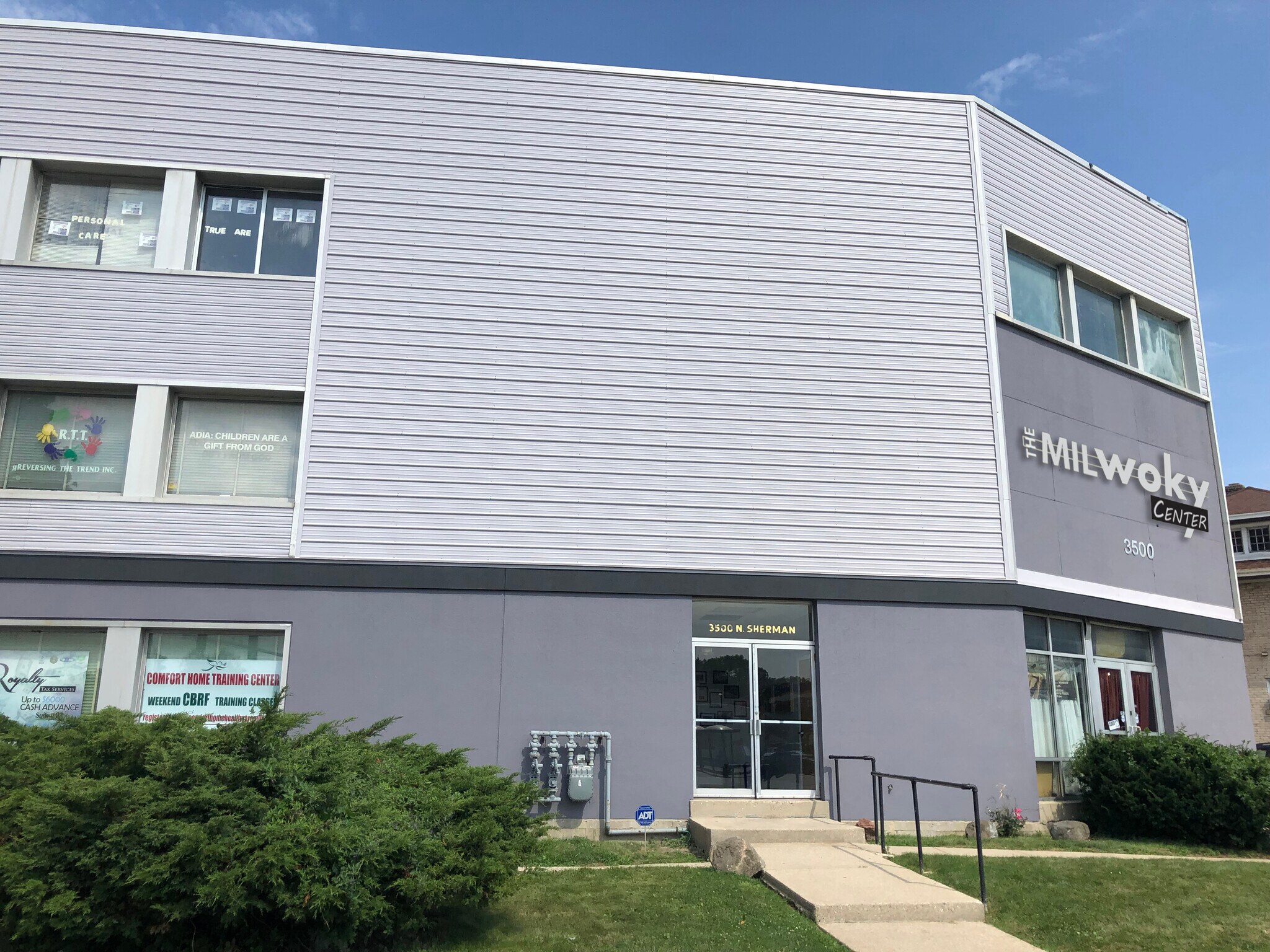 3500 N Sherman Blvd, Milwaukee, WI for lease Building Photo- Image 1 of 2