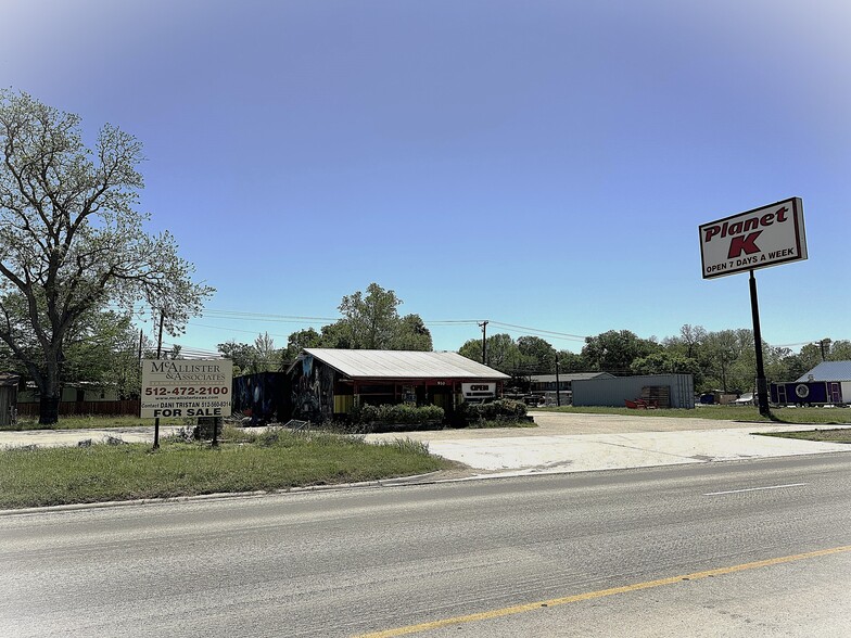 910 N Interstate 35, San Marcos, TX for sale - Primary Photo - Image 1 of 2